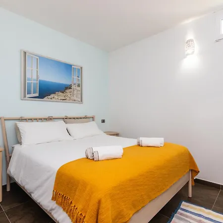 Sa Dommu E Mare Santa Maria Navarrese